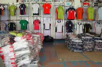 產(chǎn)品名稱：義烏收購(gòu)庫(kù)存服裝
產(chǎn)品型號(hào)：義烏回收服裝-義烏收購(gòu)?fù)b-義烏收購(gòu)庫(kù)存時(shí)裝-收購(gòu)?fù)赓Q(mào)服裝回收童裝棉衣-收購(gòu)?fù)b牛仔褲-收購(gòu)韓版童裝
產(chǎn)品規(guī)格：義烏回收服裝-義烏回收童裝-義烏回收庫(kù)存時(shí)裝-回收外貿(mào)服裝回收童裝棉衣-回收童裝牛仔褲-回收韓版童裝