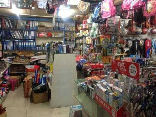 產(chǎn)品名稱(chēng)：大量收購(gòu)文體用品，高價(jià)回收，快速變現(xiàn)！
產(chǎn)品型號(hào)：收購(gòu)庫(kù)存文體用品,筆,本子,橡皮擦,尺子,體育用品,籃球,足球,繩子
產(chǎn)品規(guī)格：回收庫(kù)存文體用品,戶(hù)外用品,登山用品,滑雪用品,帳篷,登山鞋